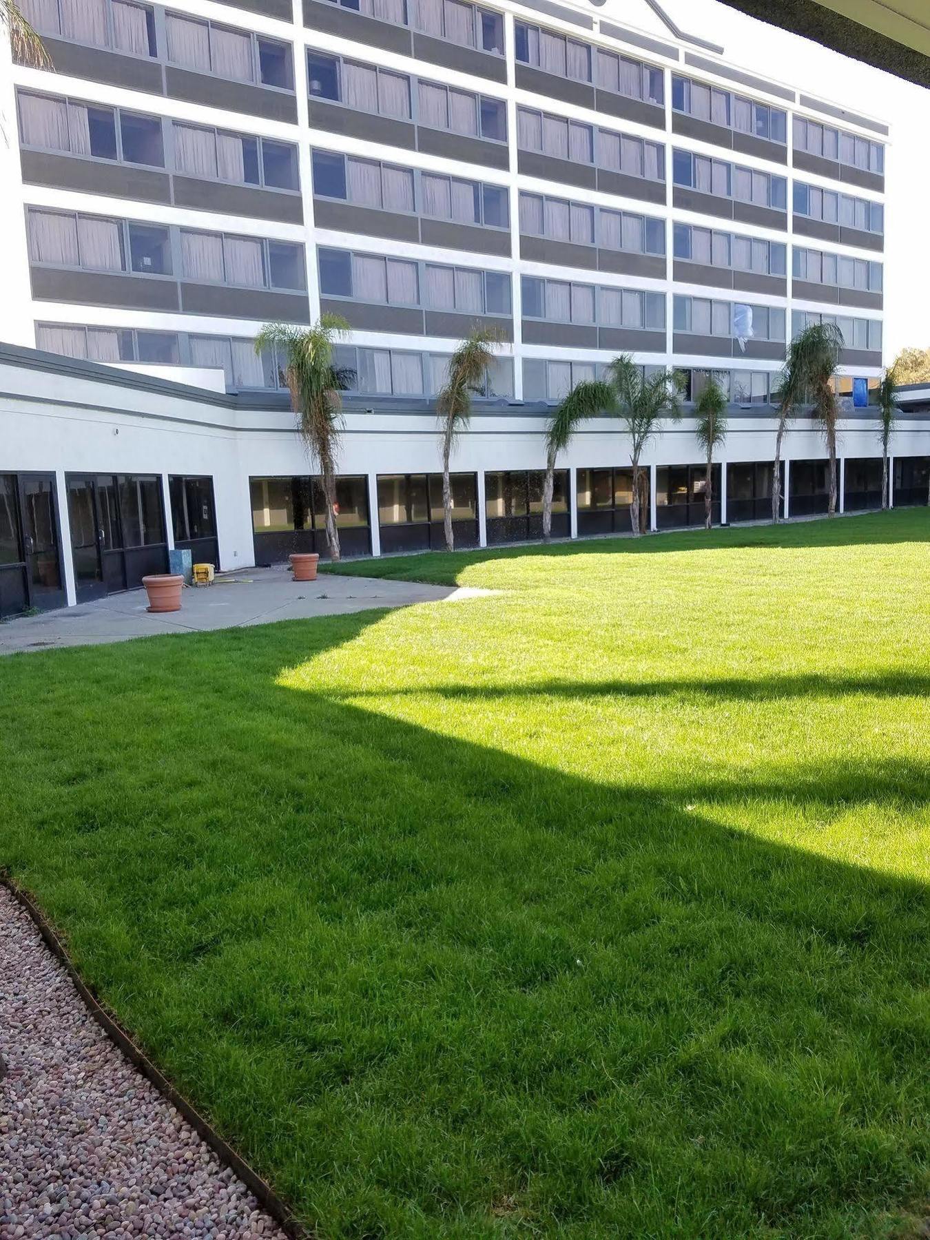 Radisson Hotel Oakland Airport Екстер'єр фото