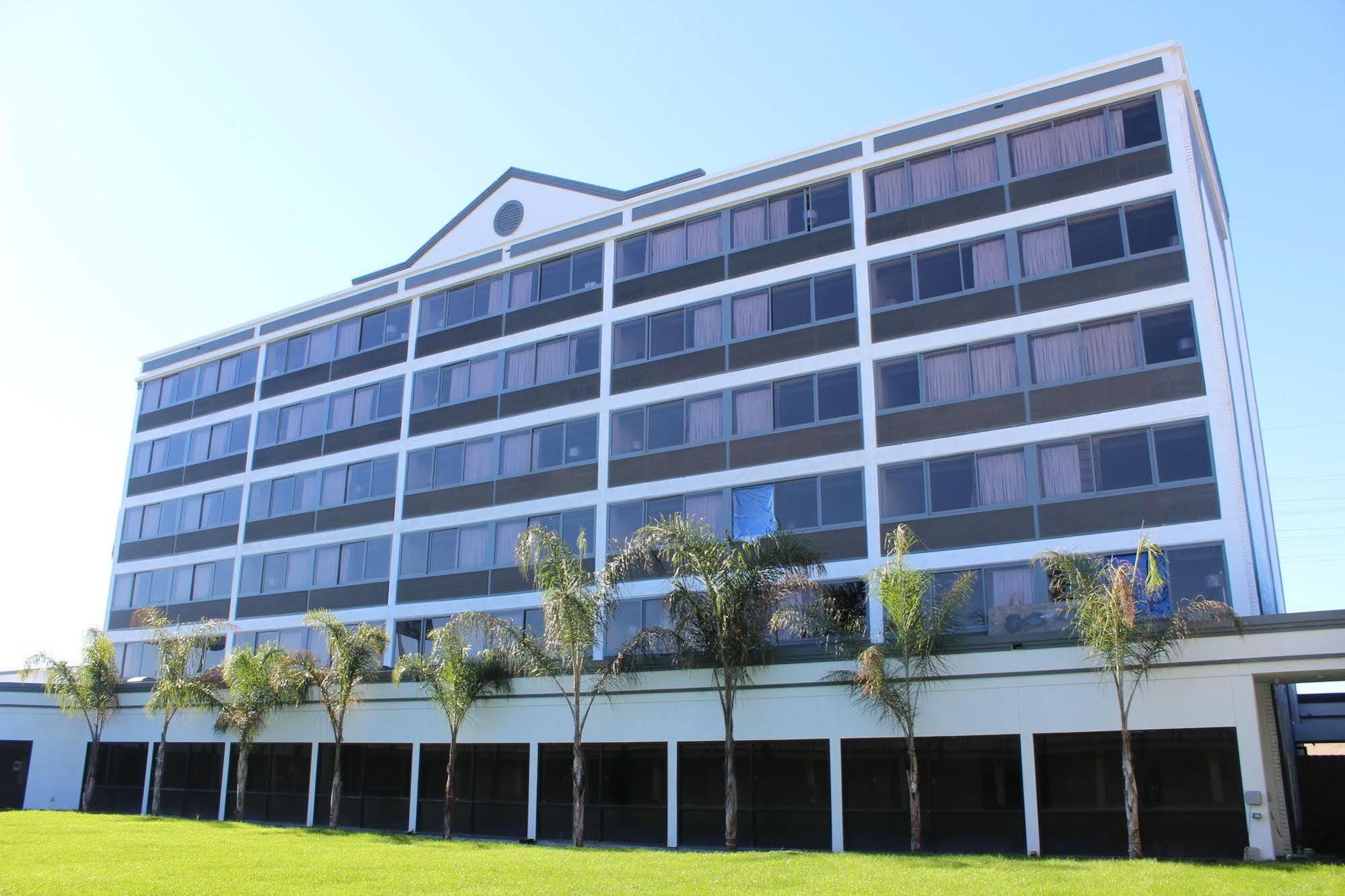 Radisson Hotel Oakland Airport Екстер'єр фото