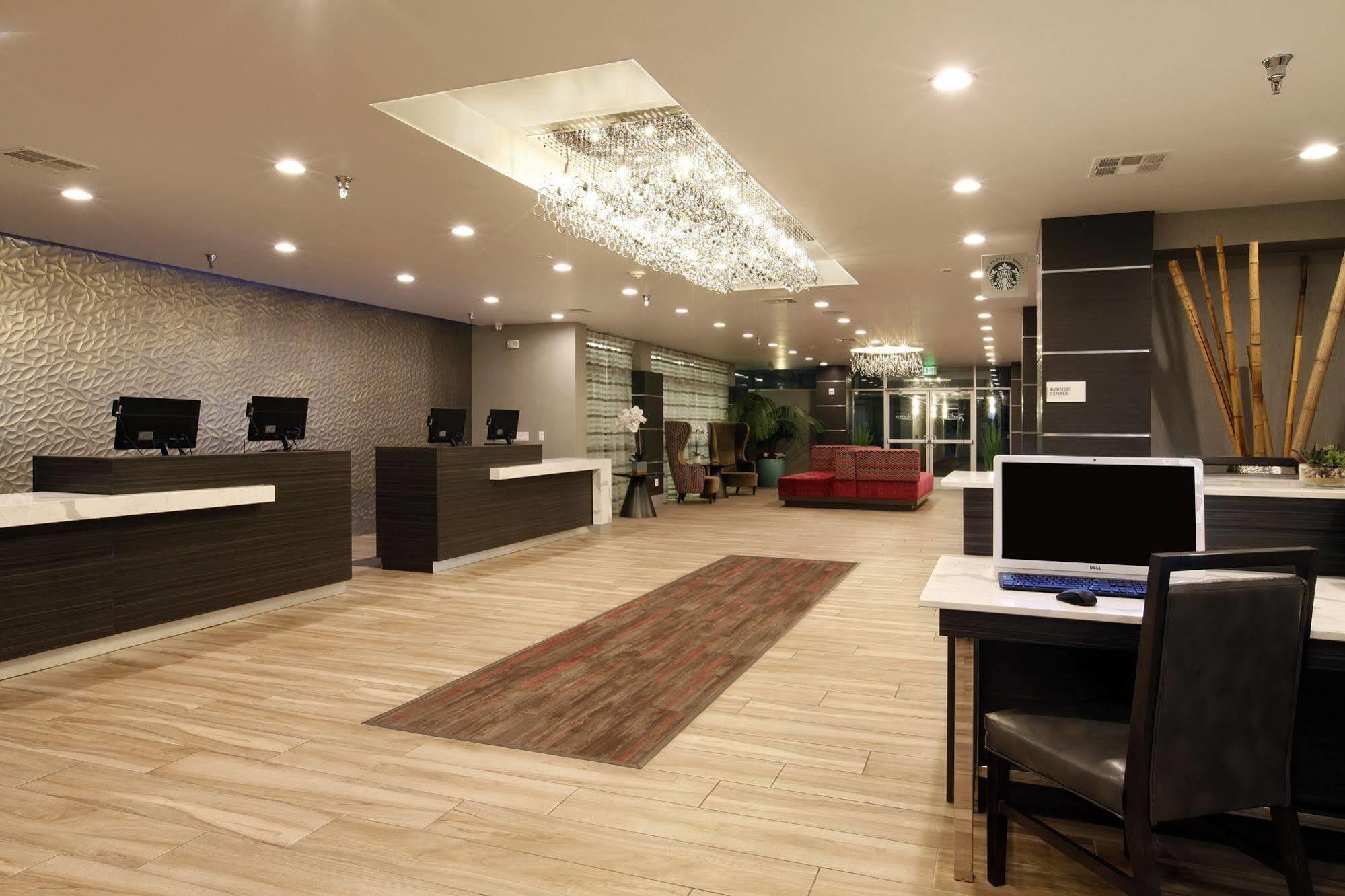Radisson Hotel Oakland Airport Екстер'єр фото