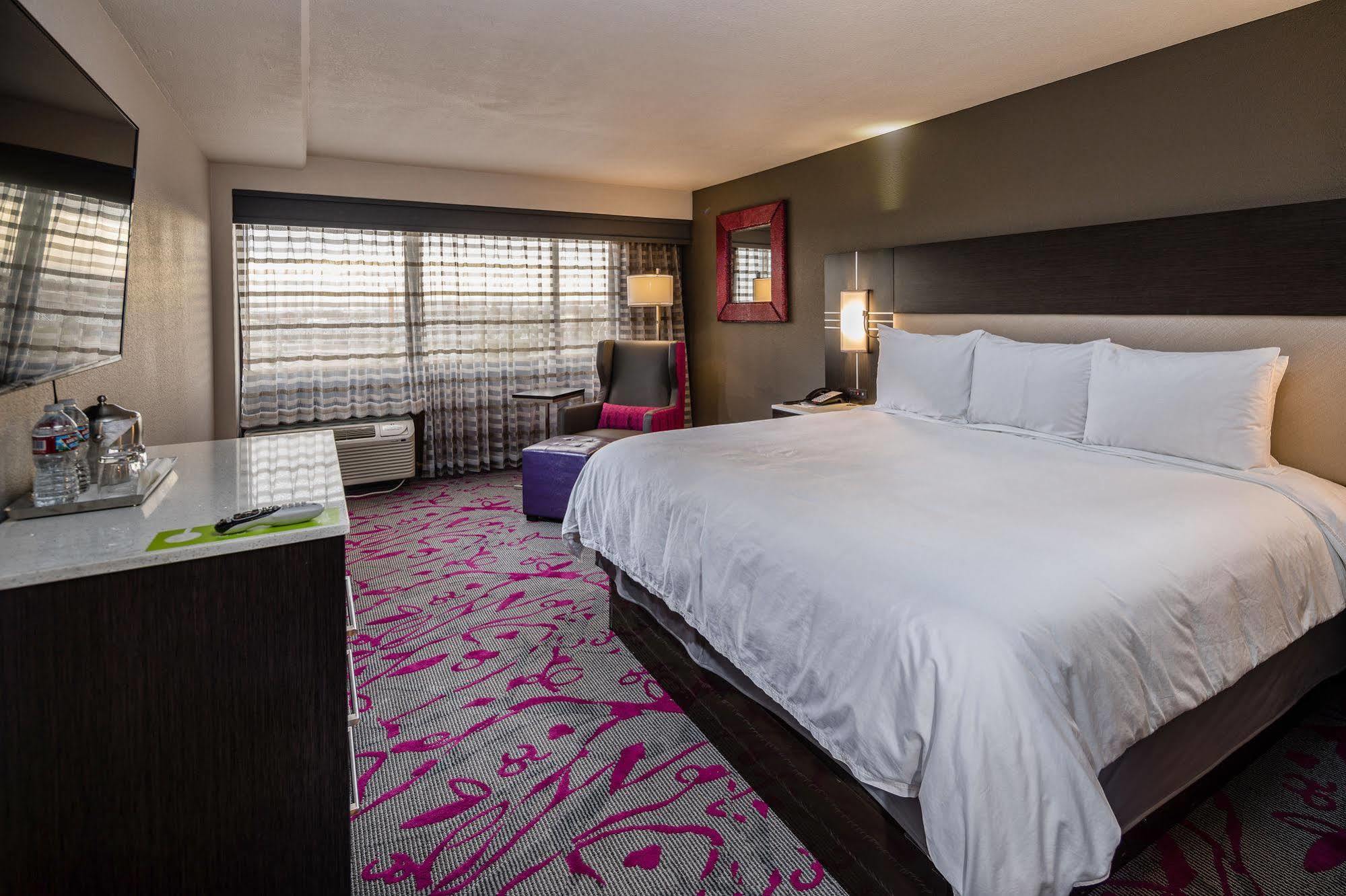 Radisson Hotel Oakland Airport Екстер'єр фото